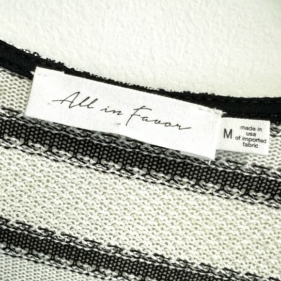 ALL IN FAVOR Size Small Striped Knit Long Sleeve Long Sweater Cardigan - Picture 4 of 4